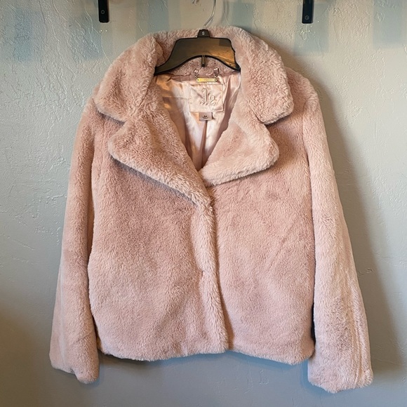 J2 Fuzzy Faux Fur Light Pink Teddy Jacket Size Medium - Picture 1 of 6